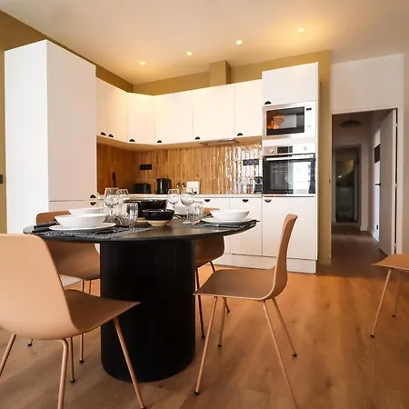 Apartment De Louise *
